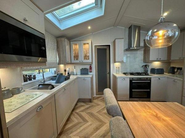 Image 8 of Private Sale Luxury Caravan on Tattershall Lakes Country Par