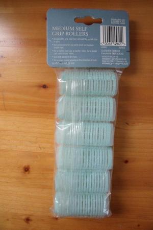 Image 2 of NEW sealed in original packaging 6 Sainsburys medium rollers