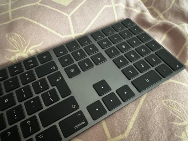 Image 3 of Apple Magic Keyboard Black (UK Layout)