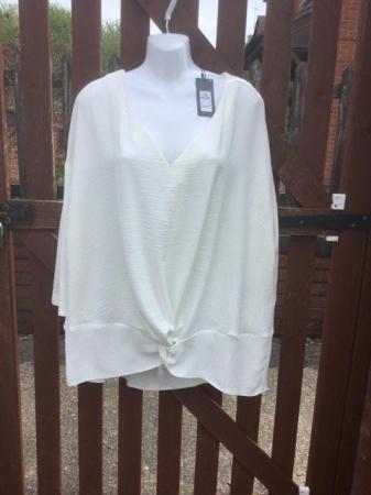 Image 2 of 2 ladies new tops size 18 1 cream & 1 Lilac