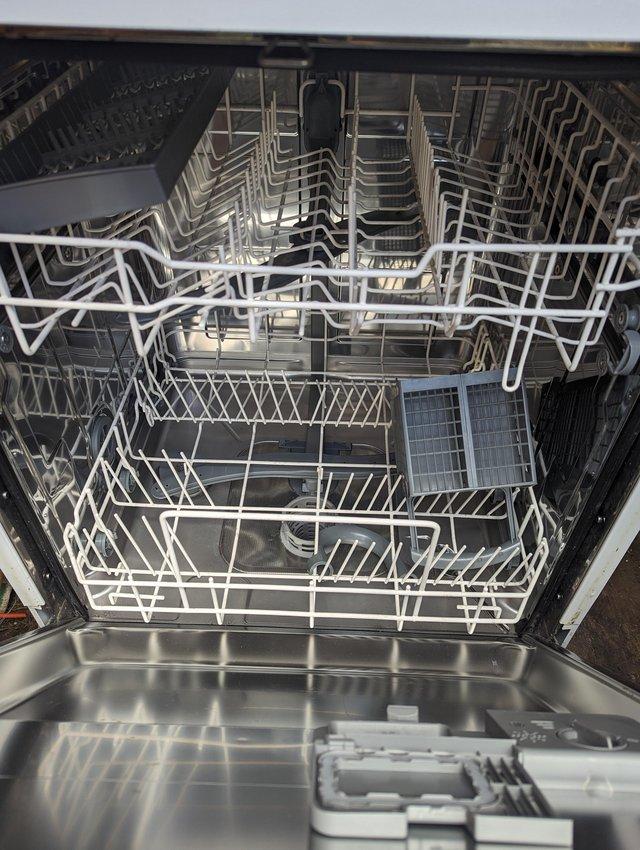 Preview of the first image of Bush dishwasher. Stored for 12 months.