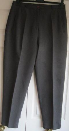 Image 1 of Ladies Grey Trousers size 18.........................
