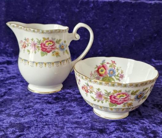 Image 1 of Vintage Royal Grafton 'Malvern' Pattern Tea Set - 14p