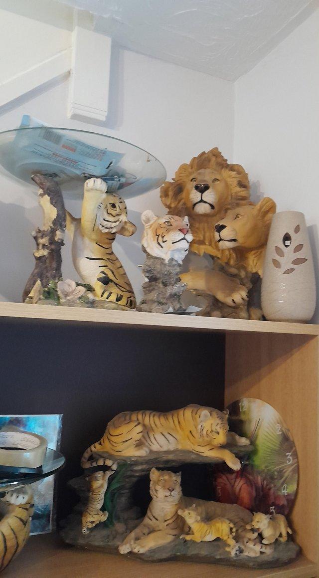 Preview of the first image of Joblot of lots of tiger ornaments and pictures.