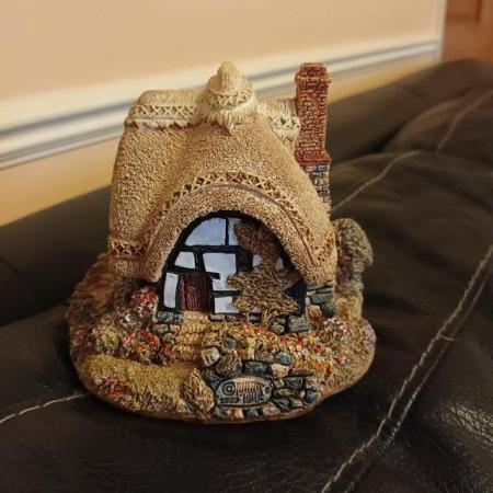 Image 2 of Lilliput Lane Collection of 7 cottages