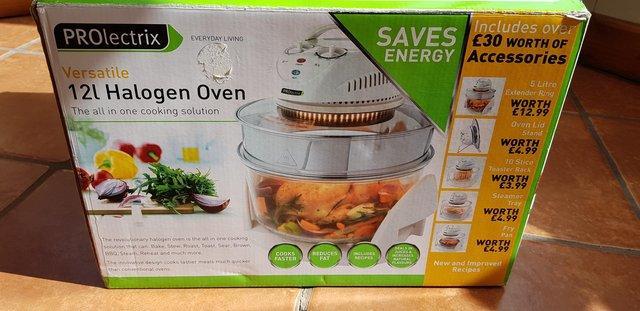 Preview of the first image of REDUCED 12L HALOGEN OVEN PROlectrix & ACCESSORIES - NEW.