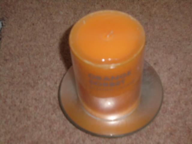 Preview of the first image of Scented Candle – orange sorbet.