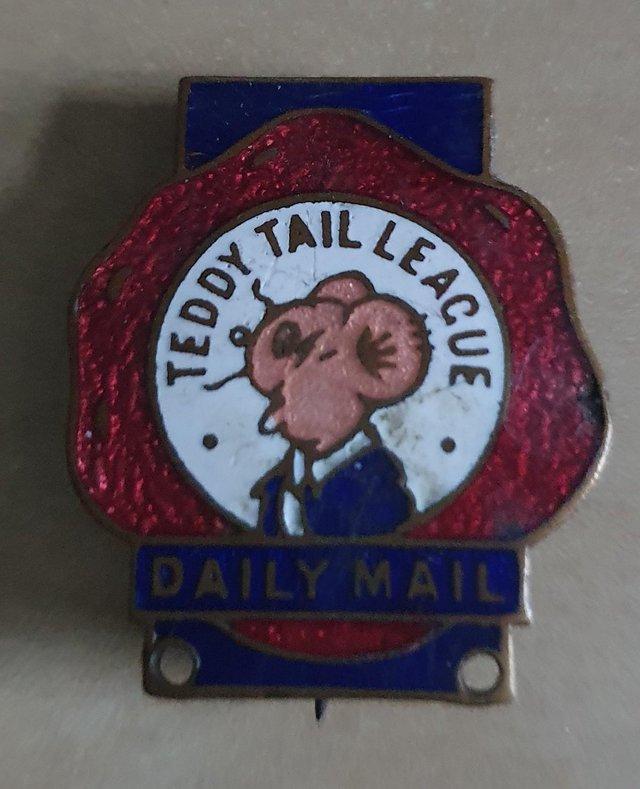 Preview of the first image of Vintage Daily Mail Teddy Tail League Badge.