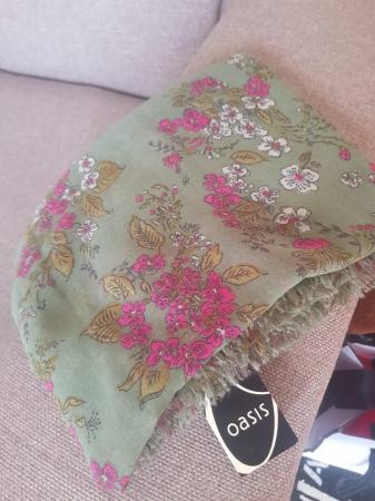 Image 1 of Lightweight Floaty Scarf/Shawl, brand new with tags on