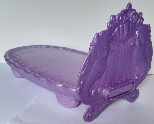 Preview of the first image of A BARBIE SIZED BED - LILAC - 31 x 18  cm GOOD.