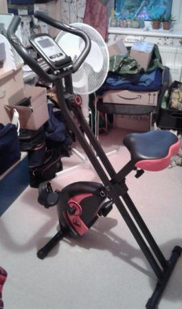 Image 3 of Exercise bike with heart monitor