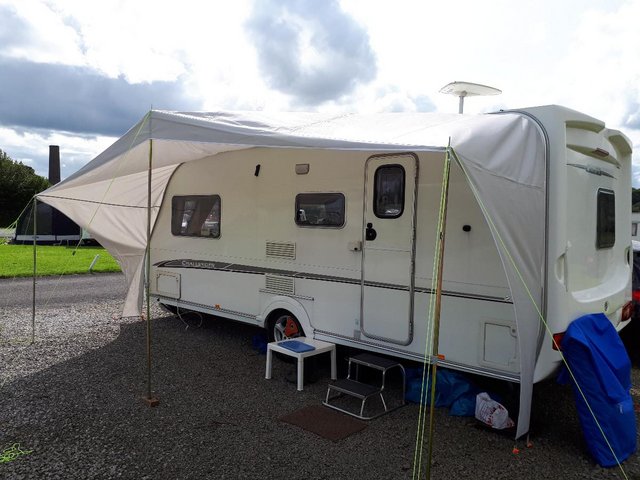 Preview of the first image of easy to erect suncanopy to fit 18/19 foot caravan..