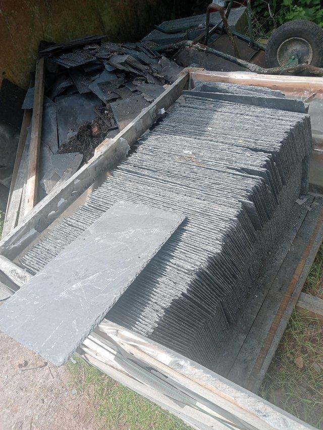 Preview of the first image of Natural roofing slates 10x20.