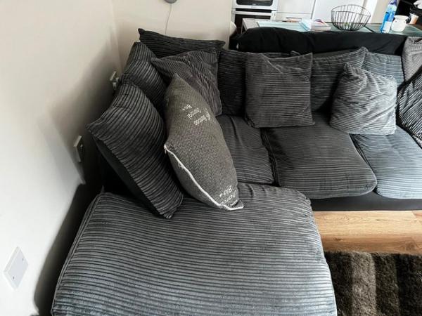 Image 2 of Corner sofa black/grey  in good condition