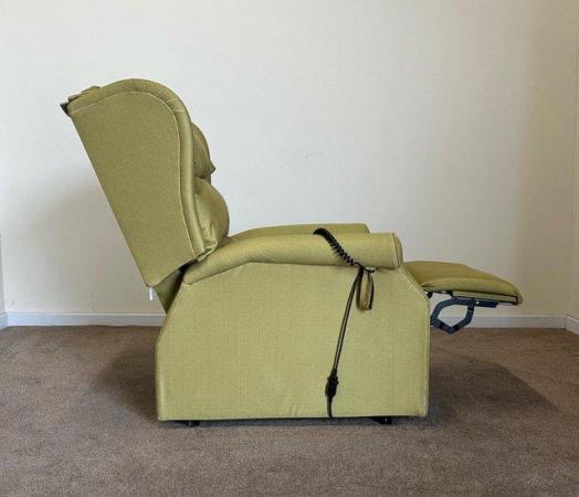Image 15 of AJ WAY PETITE ELECTRIC RISER RECLINER GREEN CHAIR ~ DELIVERY