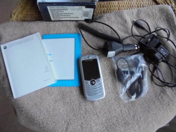 Image 2 of Motorola L2 - Silver (Unlocked) Mobile Phone FULLY COMPLETE