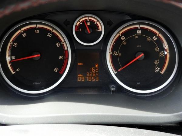 Image 2 of Vauxhall Corsa 2011 1.4 sxi  97000 miles