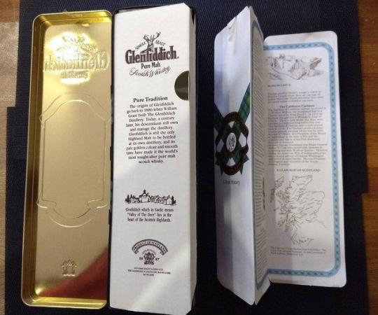 Image 3 of 1990's Glenfiddich Sinclair Clan Hinged Whisky Tin AS NEW