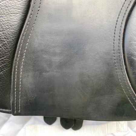 Image 17 of Kent and Masters 17 inch  S series jump saddle