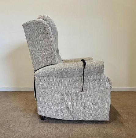 Image 17 of HSL LUXURY ELECTRIC RISER RECLINER DUAL MOTOR CHAIR DELIVERY