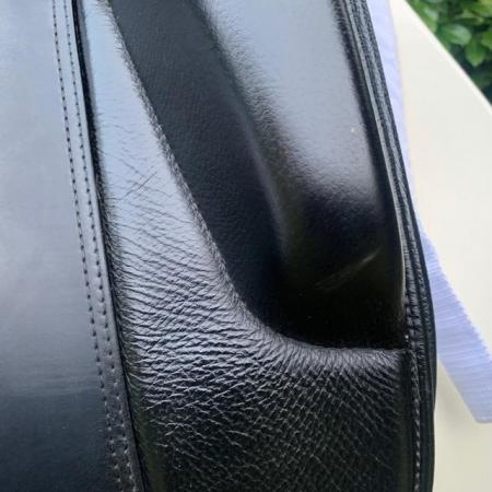 Image 11 of Kent & Masters 17 inch Low Profile Dressage saddle