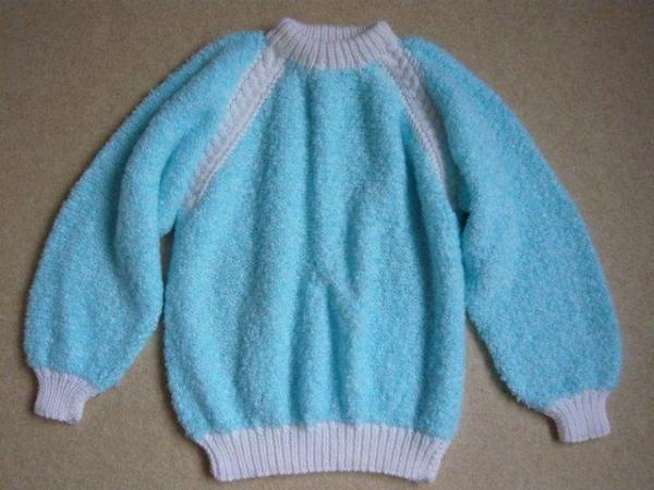 Image 1 of Jumper - ladies, brand new, hand knitted