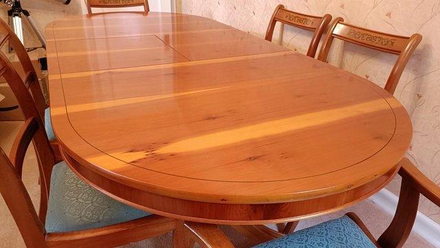 Image 2 of Magnificent yew wood table and six chairs