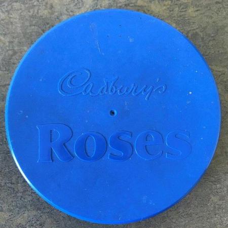 Image 2 of Vintage 1980's Cadbury's Roses sweets glass jar + blue lid.