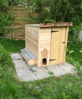 Image 1 of Hen house, walk in, easy clean