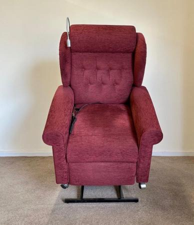 Image 16 of LUXURY ELECTRIC RISER RECLINER RED CHAIR MASSAGE CAN DELIVER