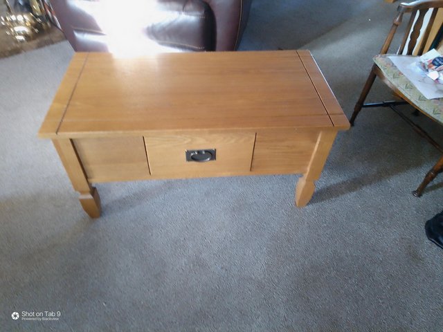 Preview of the first image of Coffee Table with Drawer.