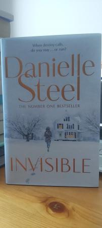 Image 1 of Invisible, Danielle Steel