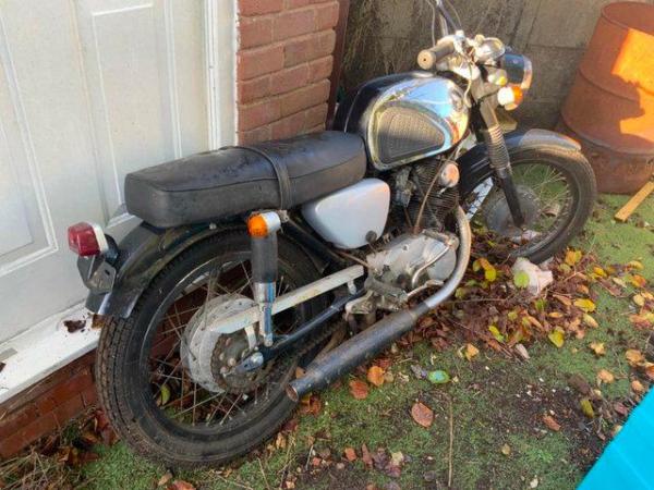 Image 13 of 1965 Honda CP77 MOTORCYCLE restoration project