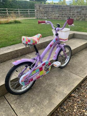 Image 3 of Apollo Cherry Lane girls bike in excellent condition