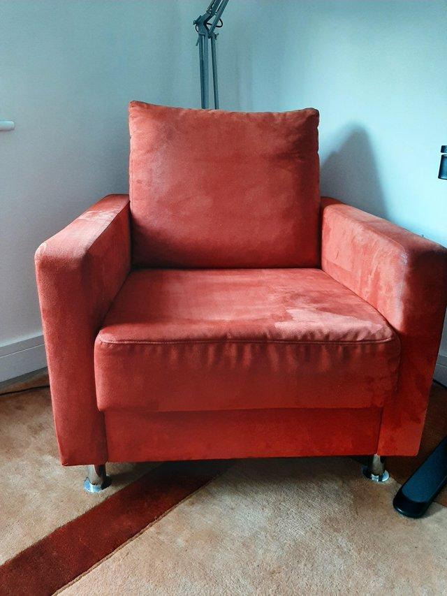 Preview of the first image of Red seat with metal feet - matching sofa bed in other listin.