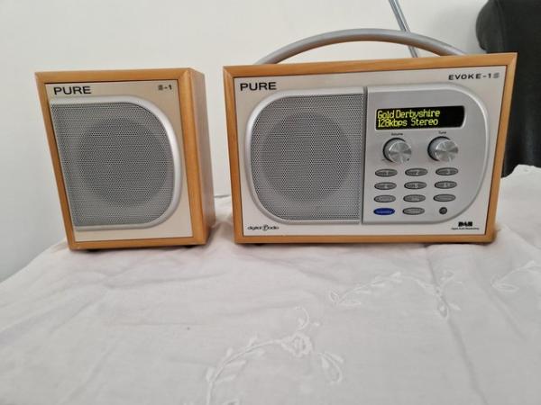 Image 3 of Pure Evoke 1S Digital Radio & Aux Speaker