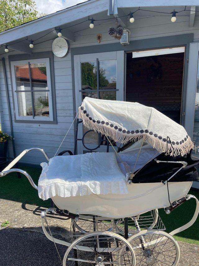 Vintage Marmet Coach Built Pram VGC — photo 3 of 3