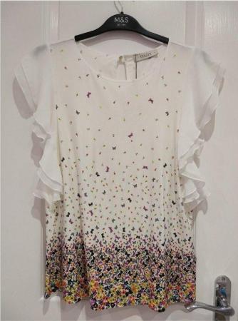 Image 1 of New Women's Oasis Multicoloured Butterfly Top Size Small