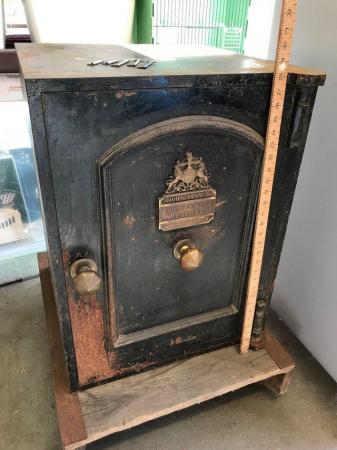 Image 3 of Antique and collectible security safe