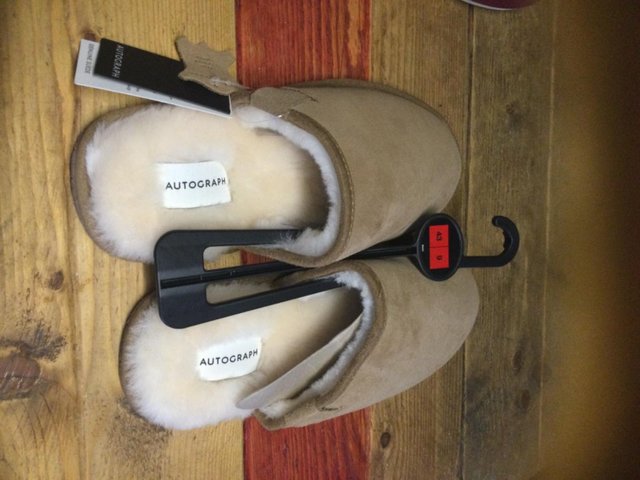 Preview of the first image of M&S luxury slipperssize 9.