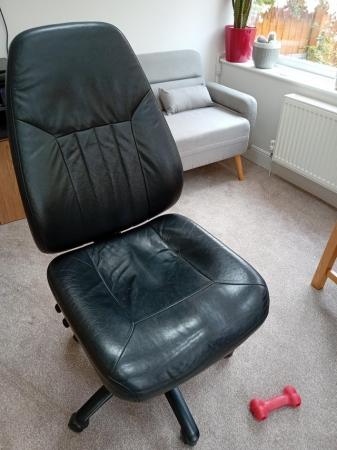 Image 2 of Black Leather Office Swivel Chair