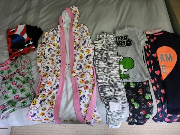 Image 2 of Selection of kids nightwear