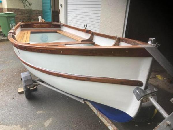 Image 3 of FORDS 12 Foot FIBREGLASS BOAT - £1200
