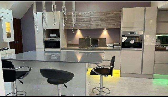 Image 3 of Ex showroom kitchens for sale