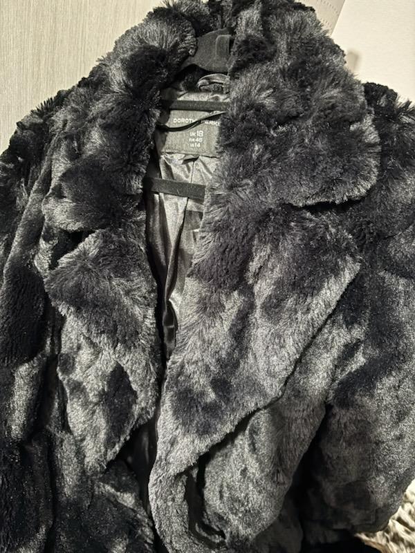 Dorthery Perkins - Faux Fur Black Jacket (Size 18)