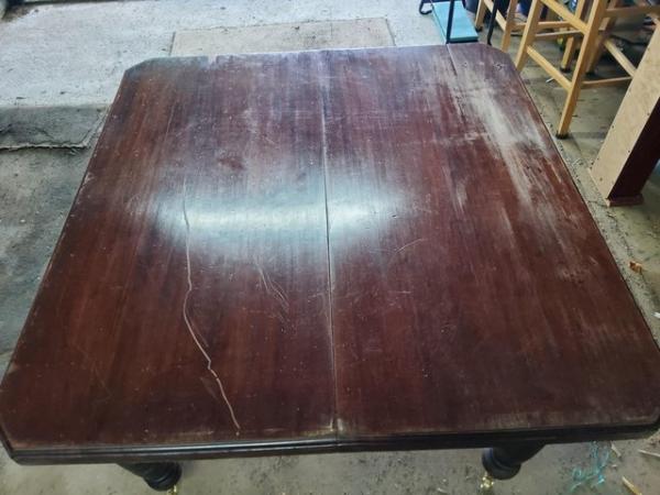 Image 2 of Victorian mahogany centre leaf table