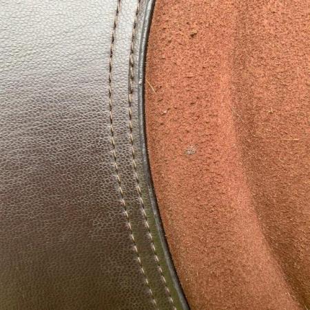 Image 7 of Thorowgood T4 16  inch Pony Club saddle