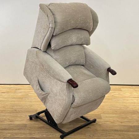 Image 14 of Reconditioned Riser Recliner Chairs Top Brand HSL Sherborne