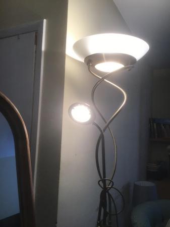 Image 2 of Floor lamp with reading light