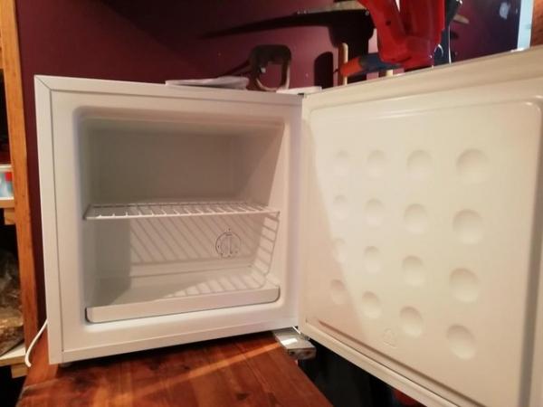 Image 3 of Cookology table top freezer